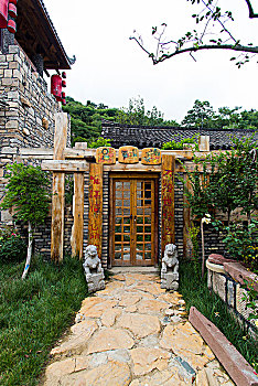 lo bach thu khung 5 ngay